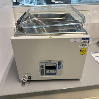 VWR 12L Water bath image 0